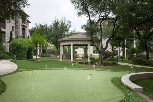 Franklin Park at Sonterra mini golf