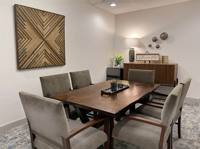 Image of Discovery Commons Raincross (6)