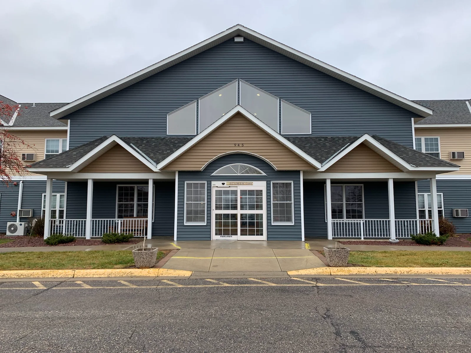 Image of Ecumen Oaks & Pines (3)