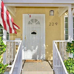Image of Fredericka Manor (2)