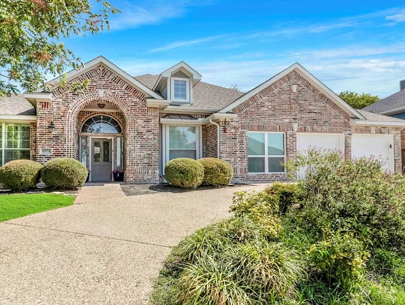 Image of Silver Leaf Waverly Lane (1)