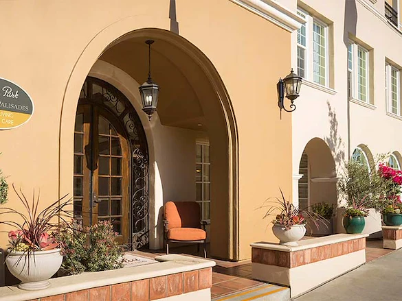 Image of Atria Park of Pacific Palisades (2)