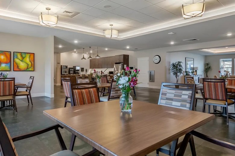 Image of Tiffany Springs Rehabilitation & Health Care Center (5)