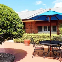 Image of Wilton Manors Healthcare & Rehabilitation Center (4)