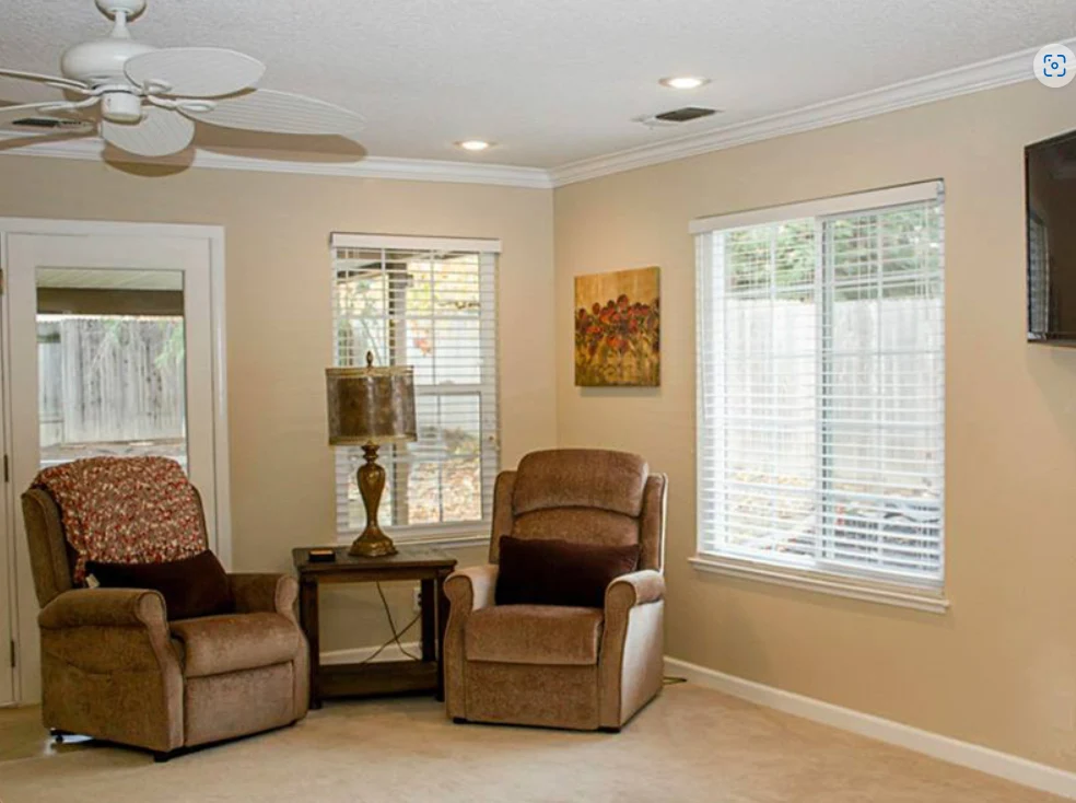 Image of Hampshire Manor (9)