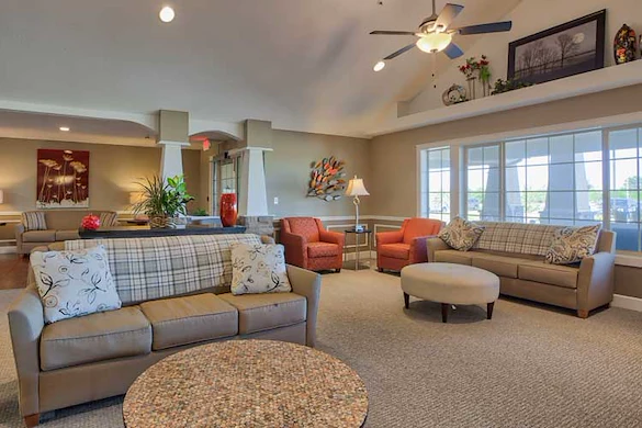 Charter Senior Living of Bay City common living room