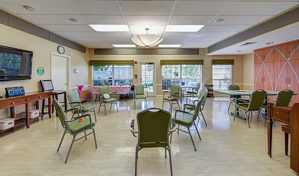 Image of Arden Courts at Largo (5)