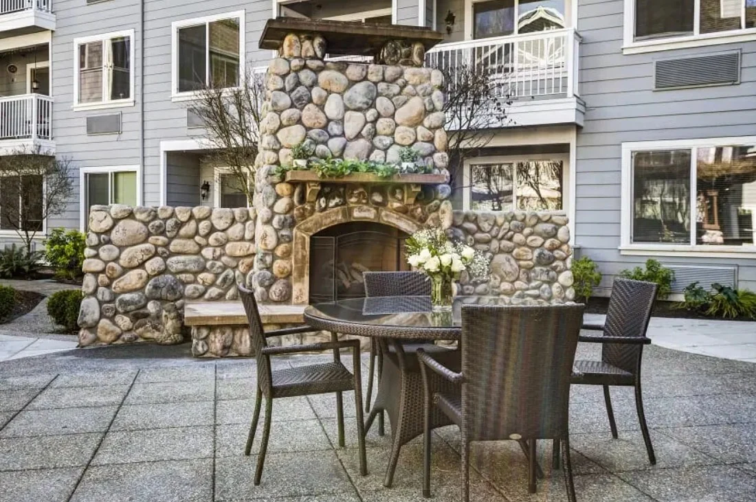 Image of Aegis Living Shoreline (3)