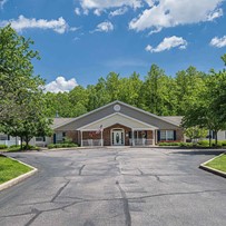 Image of Arden Courts of Chagrin Falls (1)