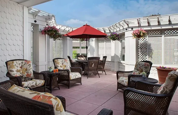 Image of Fairmont Senior Living on Clayton (10)