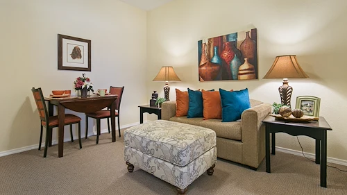 Image of River Oaks (9)