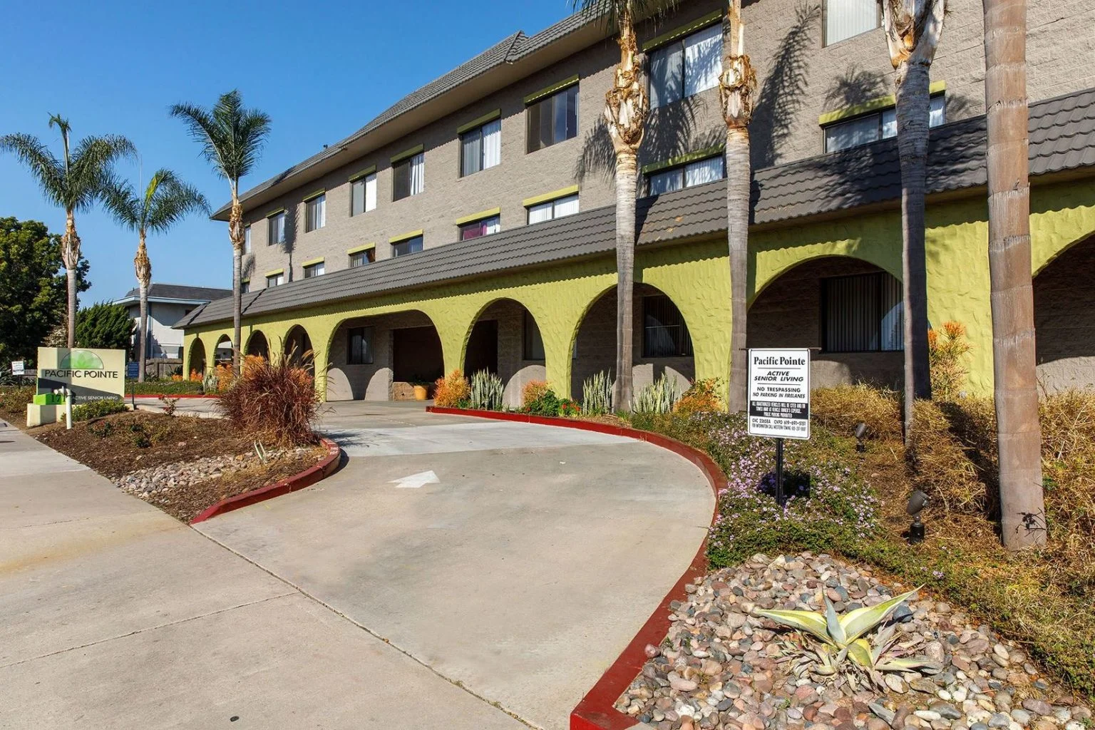 Image of Pacific Pointe Senior Apartments (1)