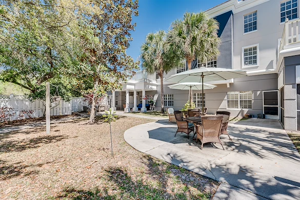 Image of Tampa Gardens Senior Living (5)