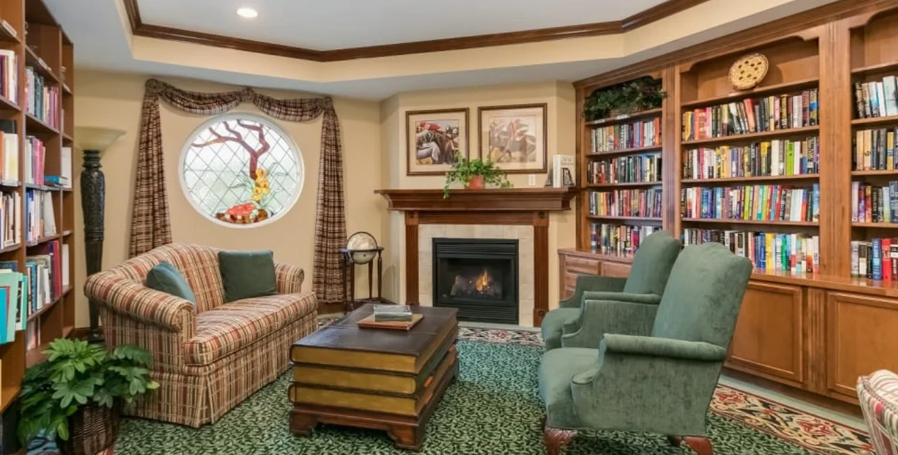 Image of Applewood Pointe of Woodbury Cooperative (5)