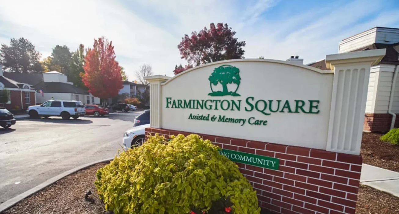 Image of Farmington Square Beaverton (1)