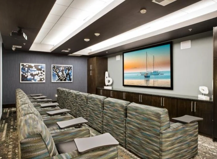 Image of Overture Mueller (9)