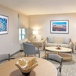 Image of Holiday Valencia Commons (7)