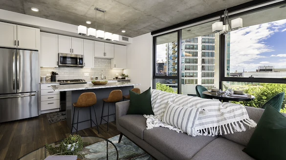 Image of Avidor Evanston (10)