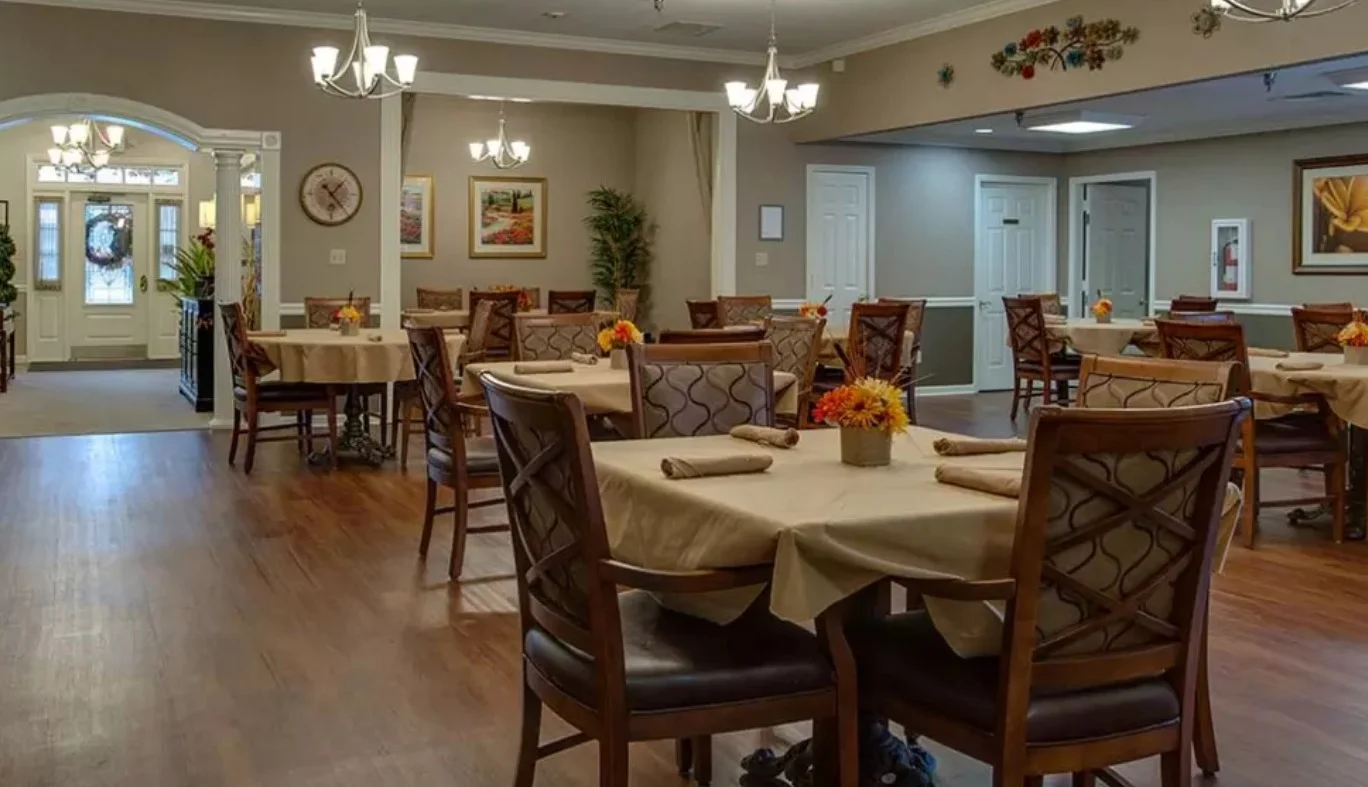 Image of Eiffel Gardens (3)