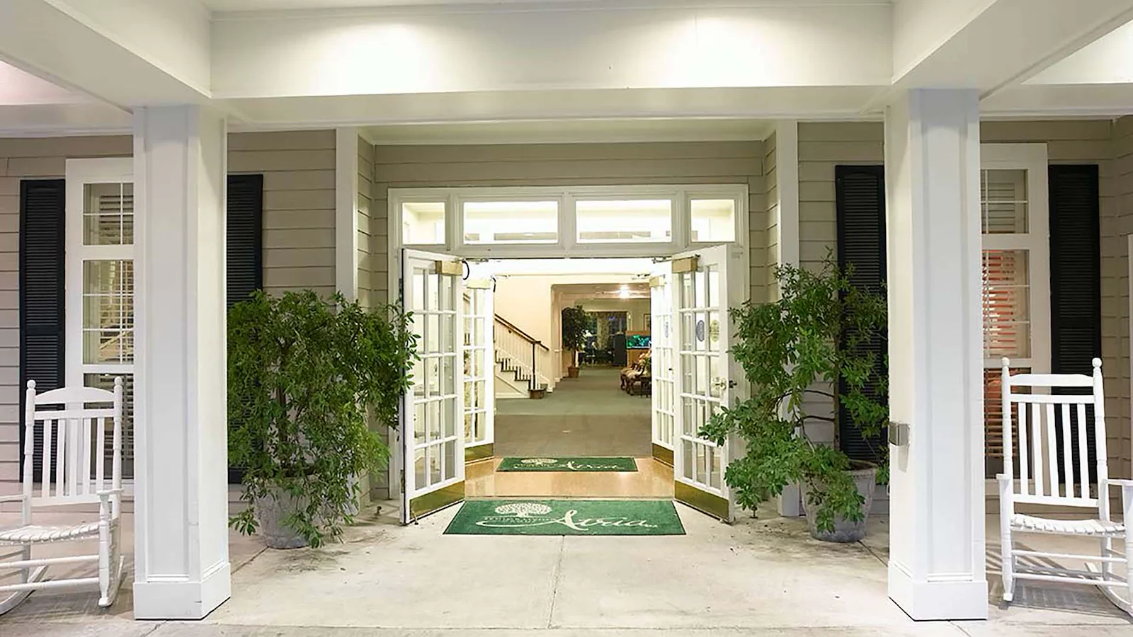 Image of Forest Lake Manor (2)