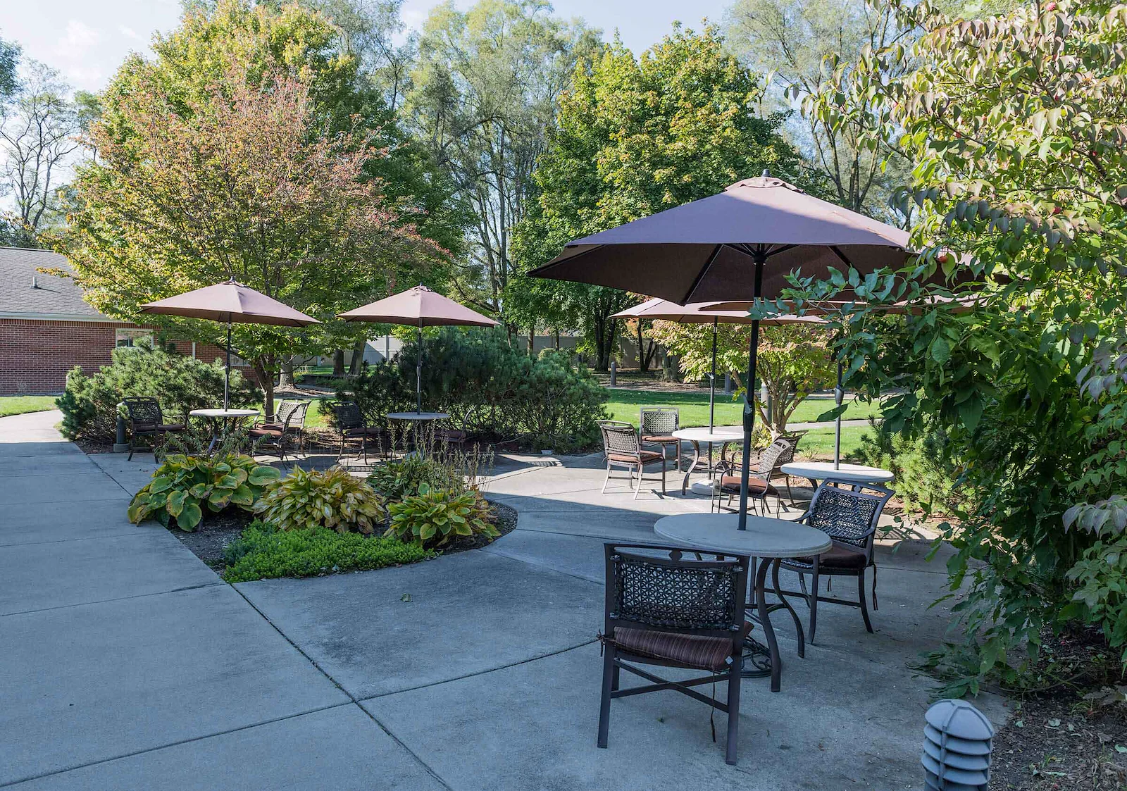 Image of Arden Courts of Livonia (2)