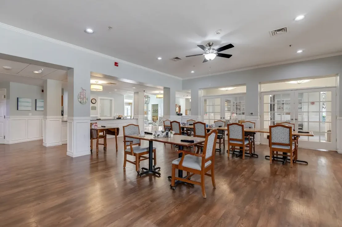 Image of Brookfield Senior Living - Bella Vista (3)