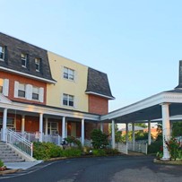 Image of Oyster Bay Manor / Harbor House Memory Care (1)