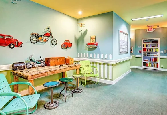 Image of Renaissance Marquis (7)