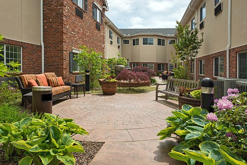Image of Lake Pointe Landing (6)