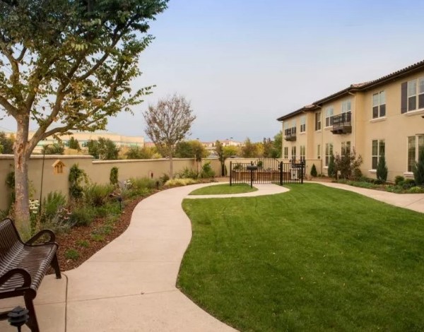Image of Oakmont of Folsom (1)