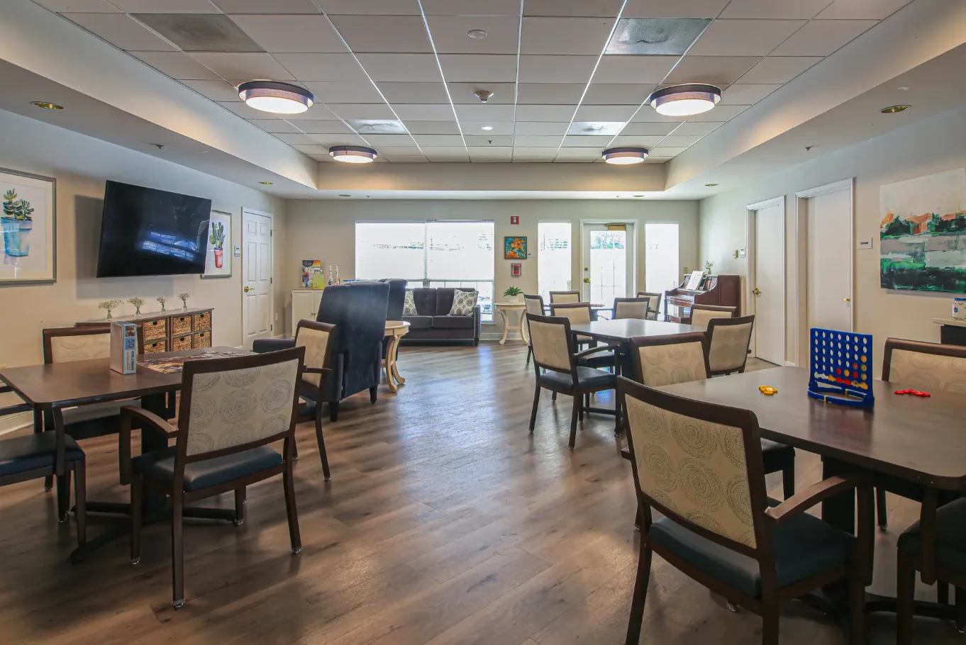 Charter Senior Living of Annapolis community space for sitting or socializing