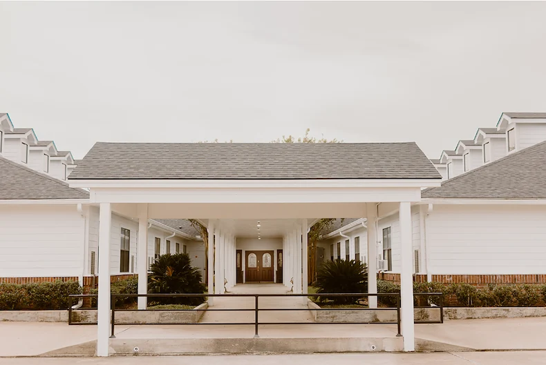 Image of Colonial Living and Rehabilitation of Bay City (1)