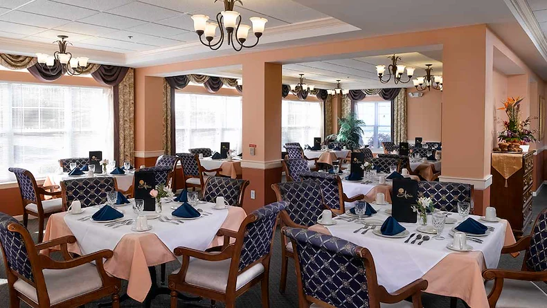 Image of Atria Lincoln Place (3)