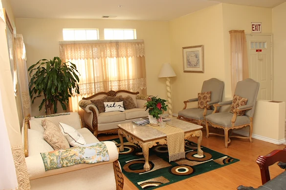 Image of Rolling Green Senior Care (3)