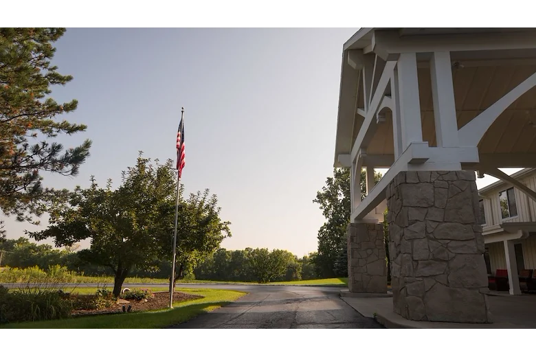 Image of Kingston Residence of Fort Wayne (8)
