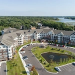 Image of Applewood Pointe of Roseville at Central Park Cooperative (1)