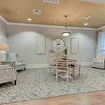 Image of The Hamptons (2)