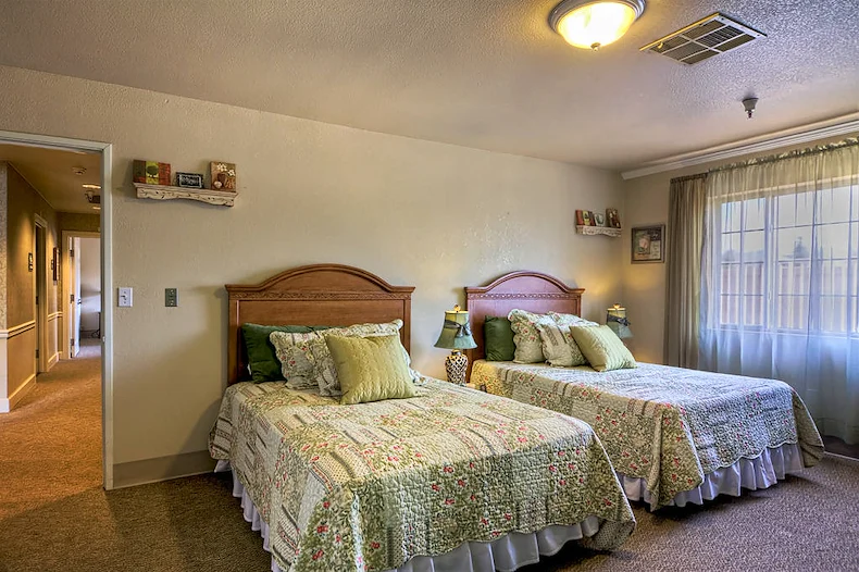 Image of Desert Hills Memory Care Center (6)