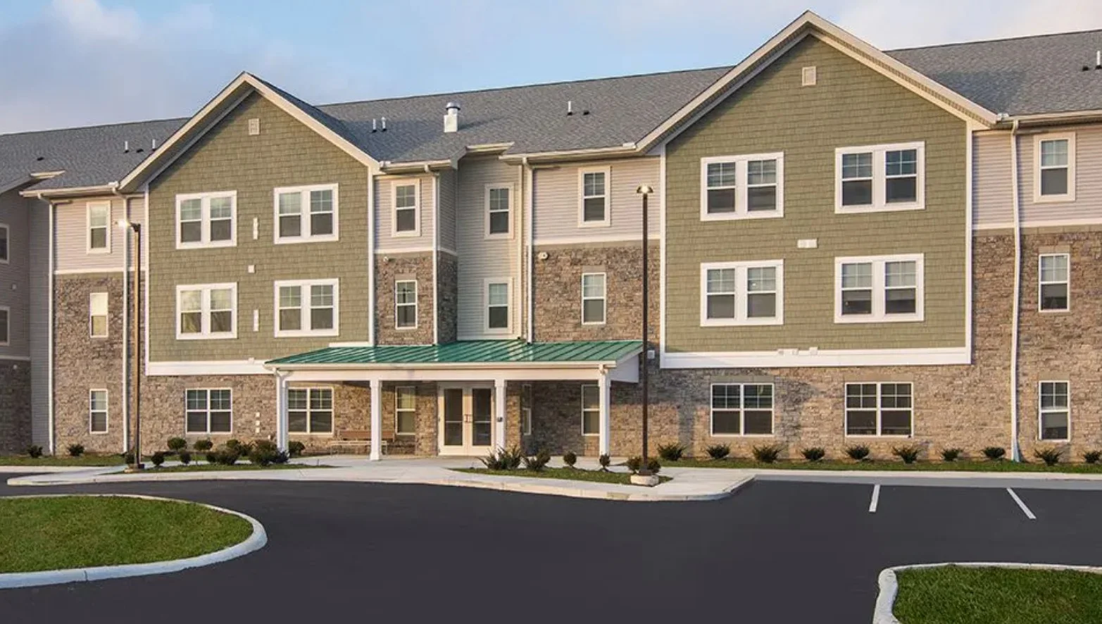 Image of The Residences at Maple Glen (1)