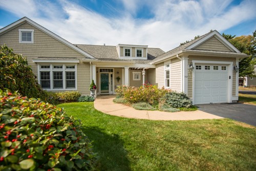 Image of The Village at Duxbury (9)