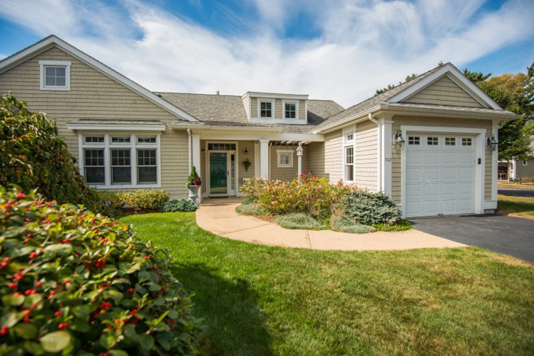 Image of The Village at Duxbury (9)