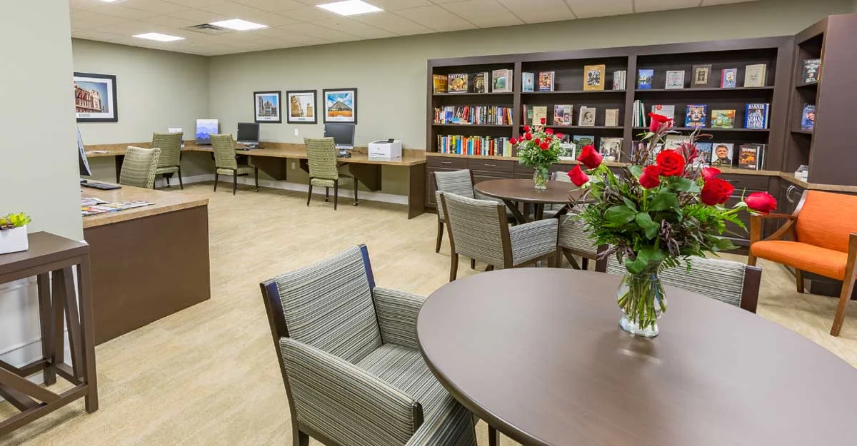 Image of StoryPoint Saline (10)