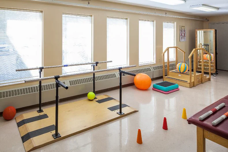 Image of Bradford Square Nursing and Rehab Center (2)