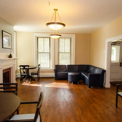 Image of Loring House Apartments (5)