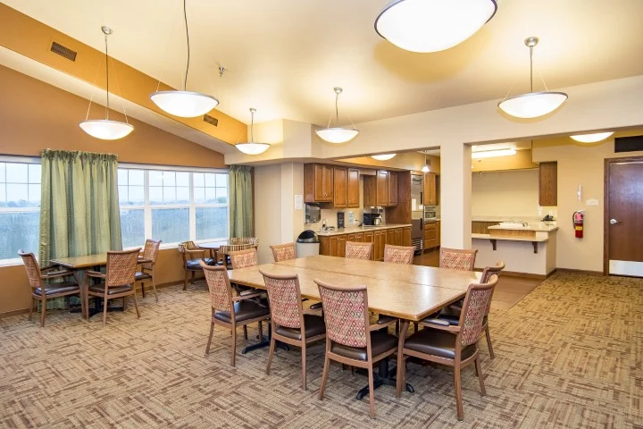 Image of Edgewood Pierre (7)