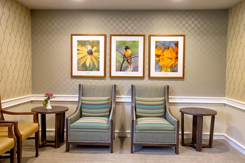 Image of Autumn Ridge Health Center at North Oaks (2)