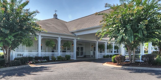 Charter Senior Living of Gallatin, Tennessee, front exterior