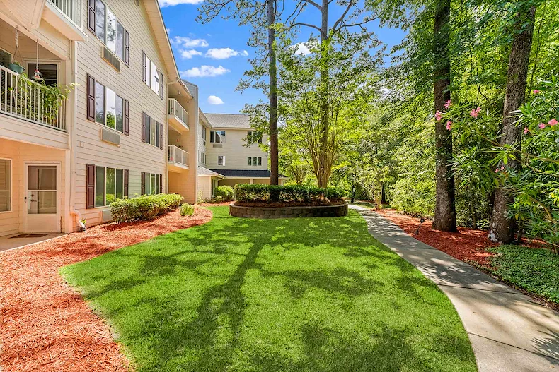 The Woods at Holly Tree Gracious Retirement Living Hawthorn Senior Independent Living in Wilmington, North Carolina rear exterior yard