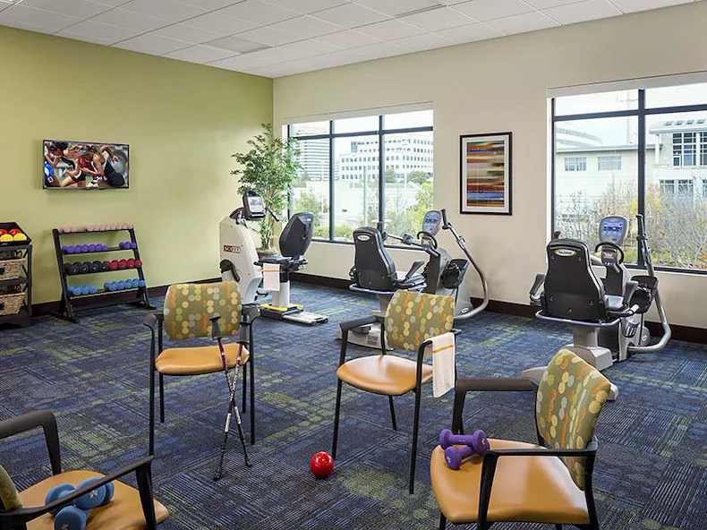 Image of Atria at Foster Square (5)