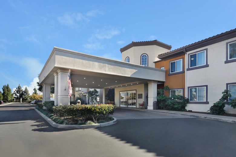 Image of Ivy Park at Cerritos (1)